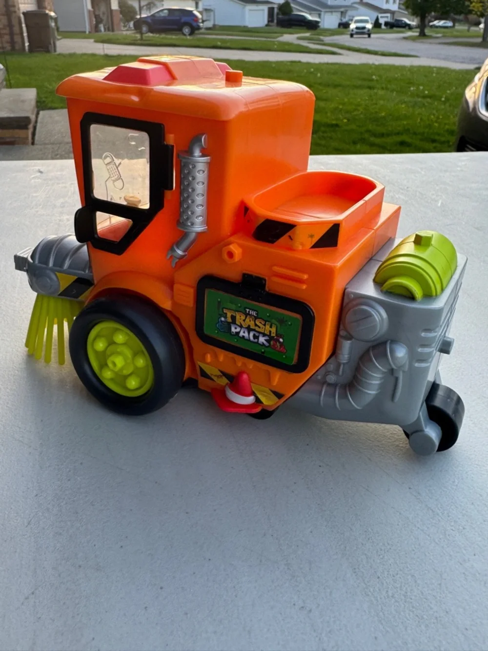 Grossery Gang Trash Pack Street Sweeper. Pre-owned